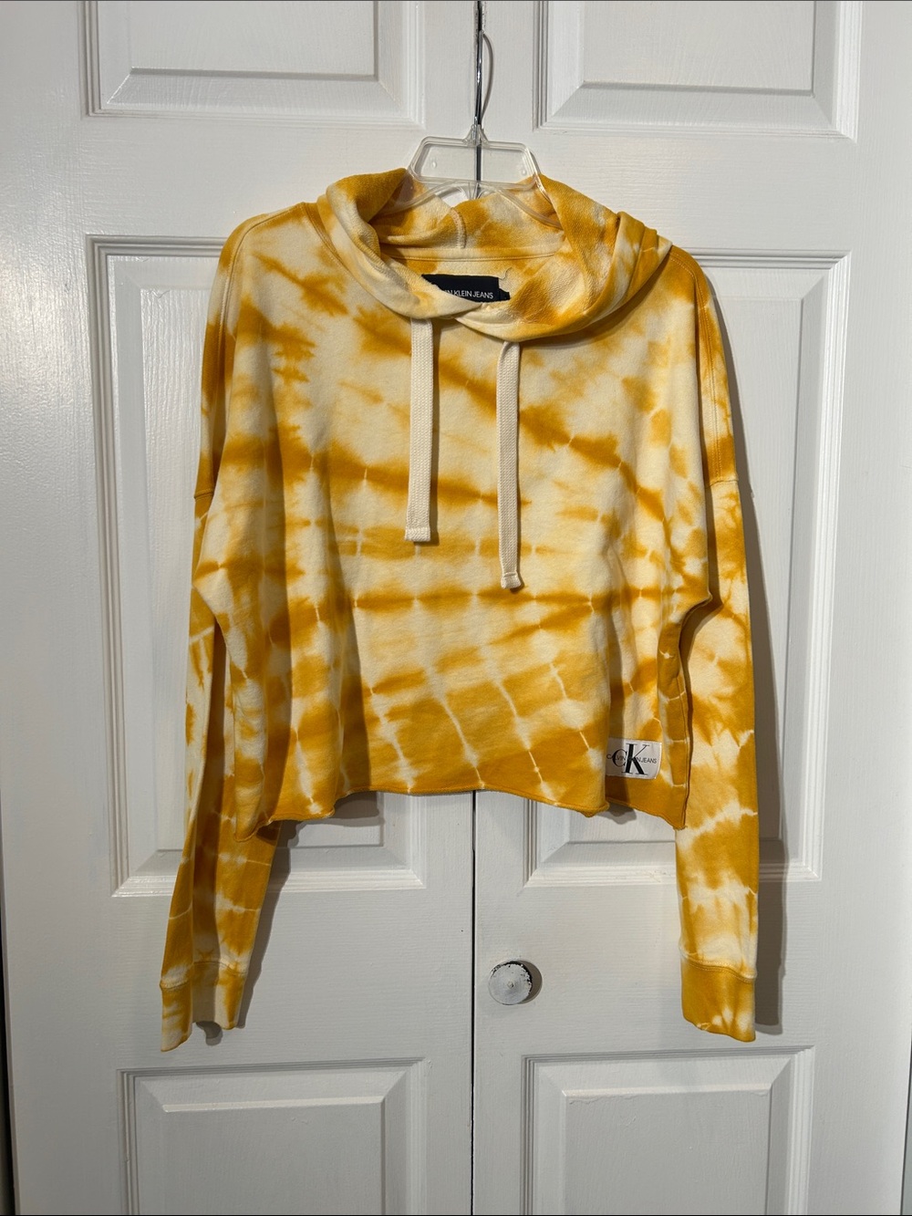NWT Calvin Klein Jeans Yellow Tie-Dye Cropped Hoodie Size Medium
